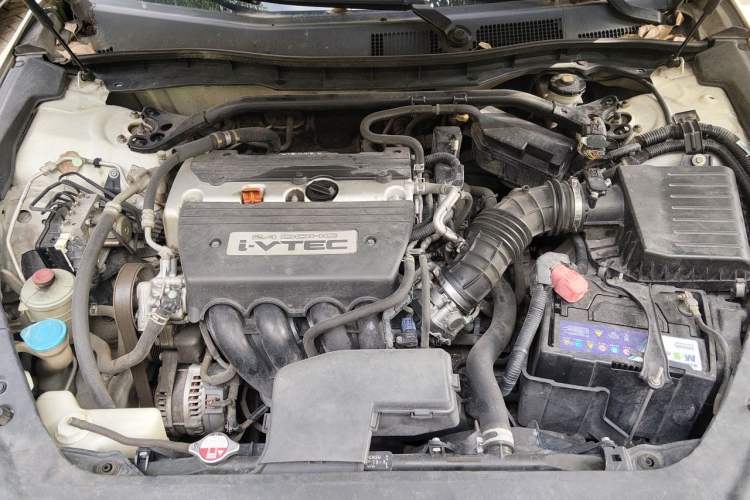 Used Honda Crosstour 2014 2.4L Luxury Edition Engine Bay