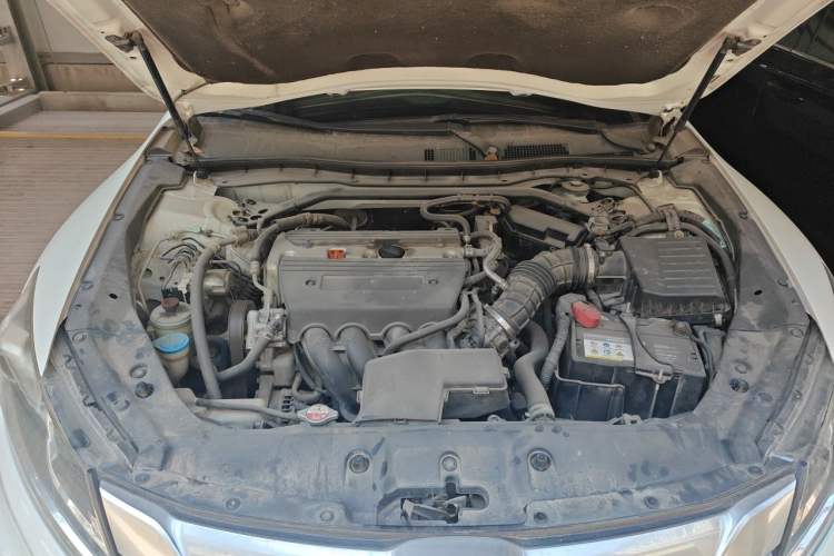 Used Honda Crosstour 2014 2.4L Luxury Edition Engine Bay