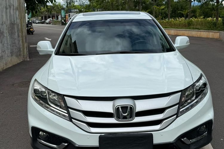Used Honda Crosstour 2014 2.4L Luxury Edition Exterior 1