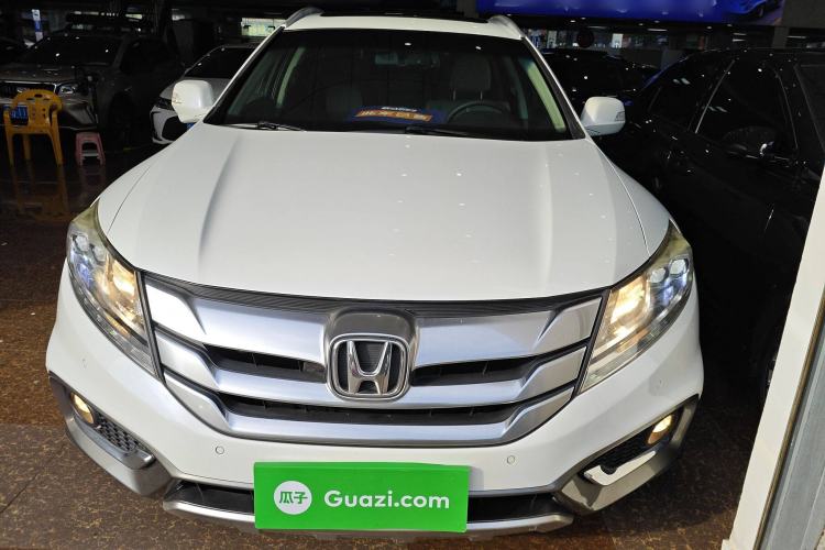 Used Honda Crosstour 2014 2.4L Luxury Edition Exterior 1