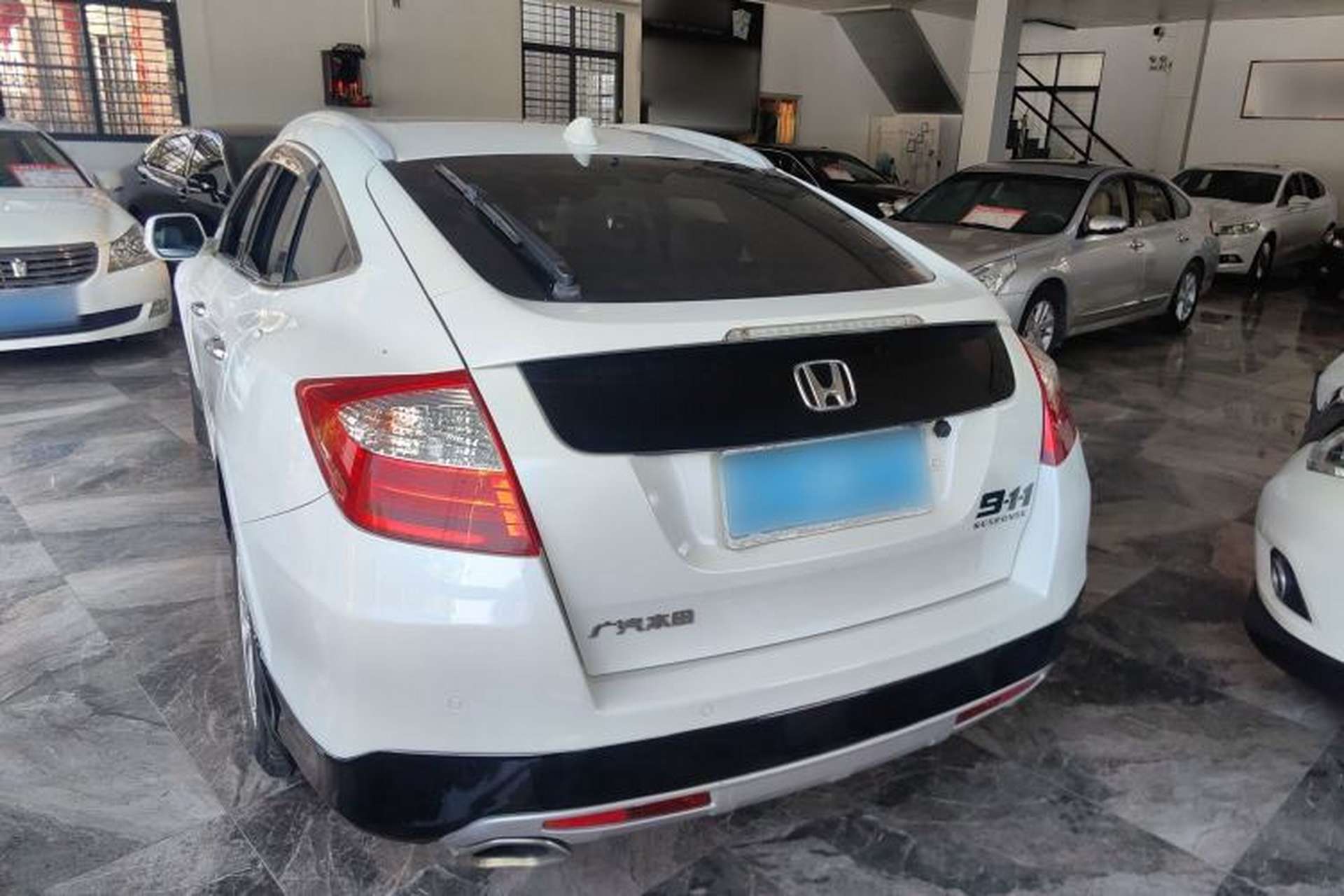 Used Honda Crosstour 2014 2.4L Luxury Edition Exterior 2