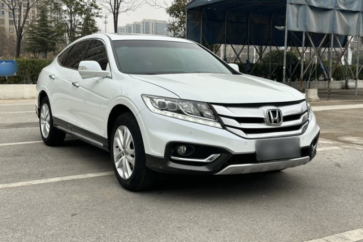 Used Honda Crosstour 2014 2.4L Luxury Edition Exterior 2