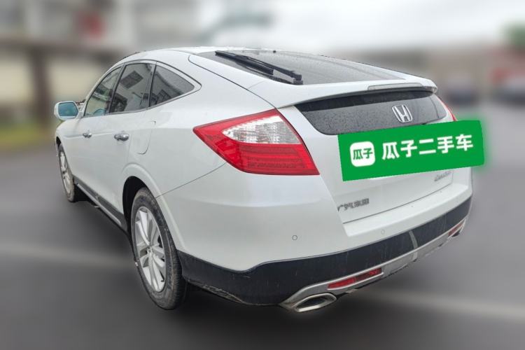 Used Honda Crosstour 2014 2.4L Luxury Edition Exterior 3