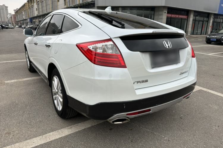 Used Honda Crosstour 2014 2.4L Luxury Edition Exterior 3