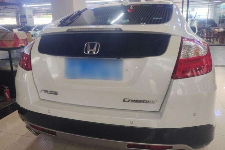 Used Honda Crosstour 2014 2.4L Luxury Edition Exterior 4