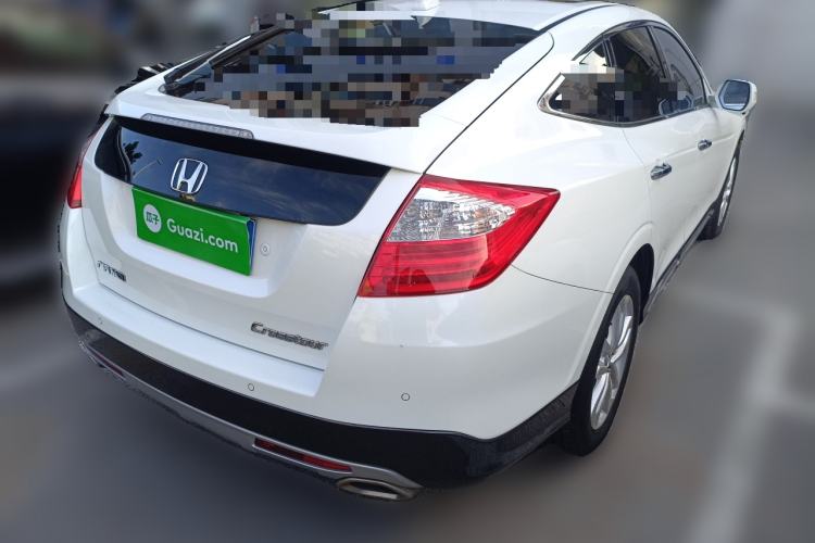 Used Honda Crosstour 2014 2.4L Luxury Navigation Edition Exterior 5