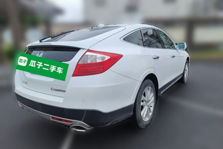 Used Honda Crosstour 2014 2.4L Luxury Edition Exterior 5
