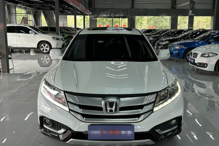Used Honda Crosstour 2014 2.4L Luxury Edition Exterior 5