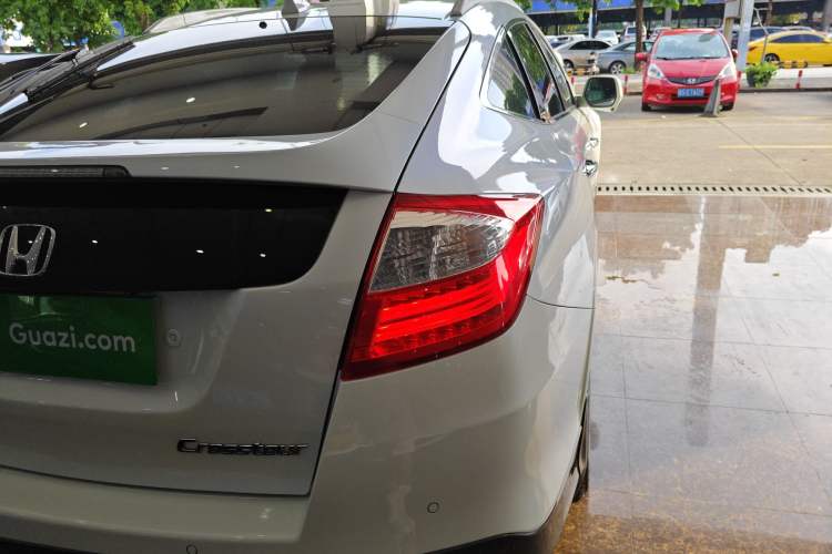 Used Honda Crosstour 2014 2.4L Luxury Edition Exterior 6