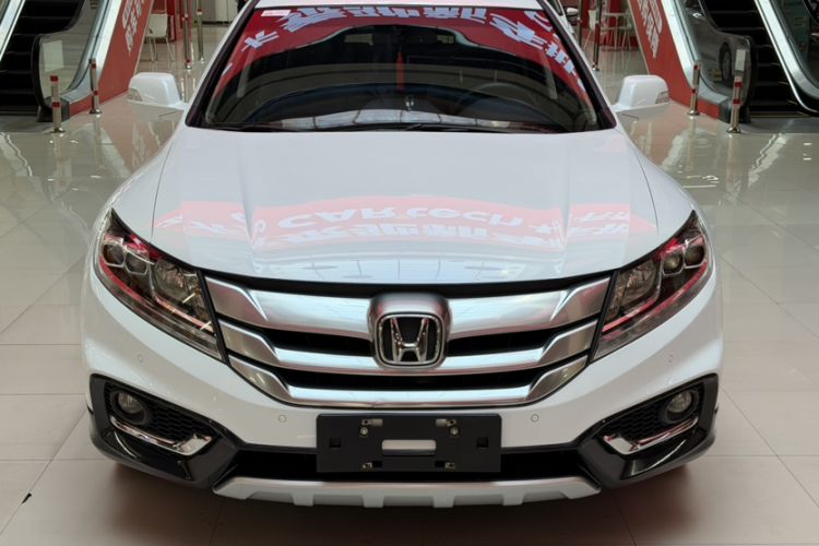 Used Honda Crosstour 2014 2.4L Luxury Edition Exterior 8