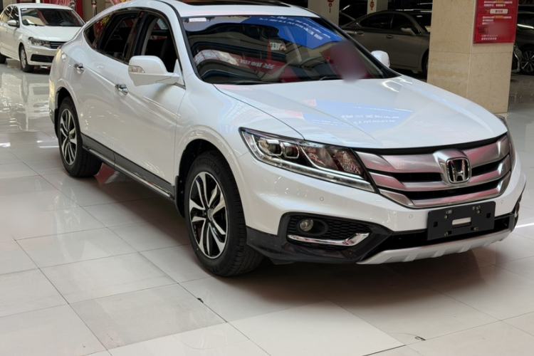 Used Honda Crosstour 2014 2.4L Luxury Edition Exterior 9