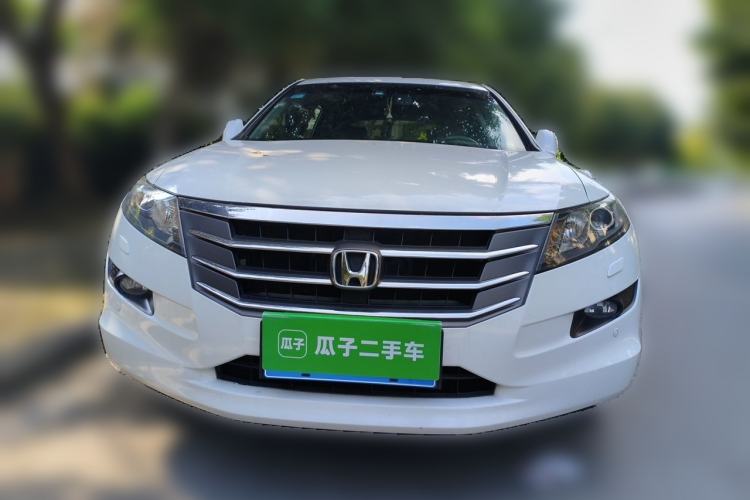 Used Honda Crosstour 2014 2.4L Luxury Edition Front