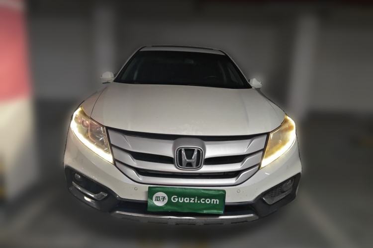 Used Honda Crosstour 2014 2.4L Luxury Edition Front