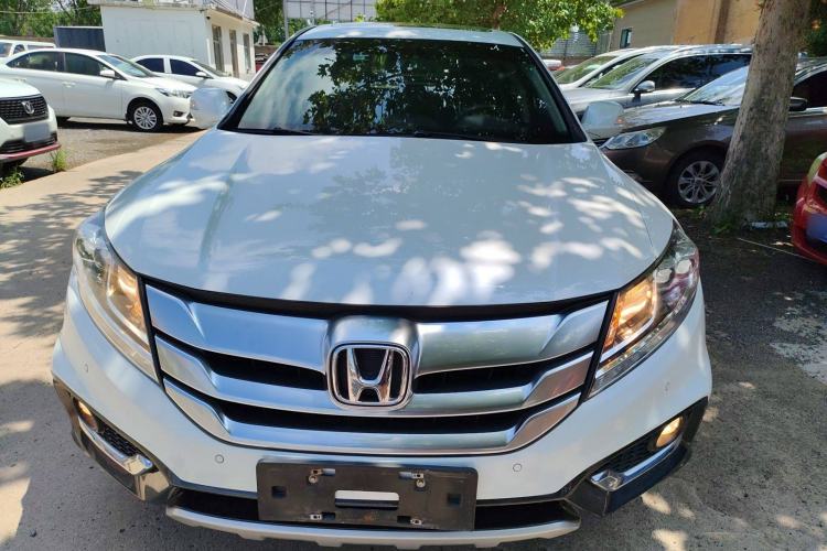 Used Honda Crosstour 2014 2.4L Luxury Edition Front