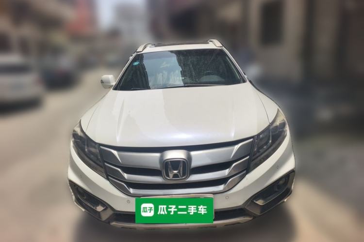 Used Honda Crosstour 2014 2.4L Luxury Edition Front