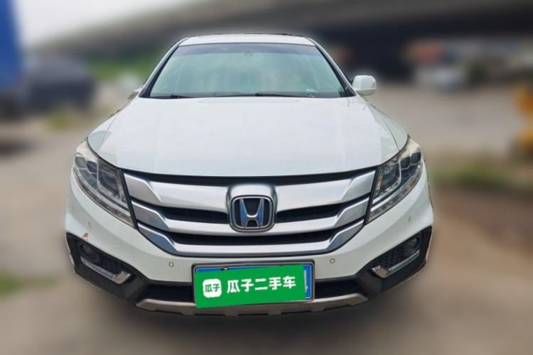 Used Honda Crosstour 2014 2.4L Luxury Edition Front
