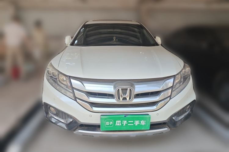 Used Honda Crosstour 2014 2.4L Luxury Edition Front