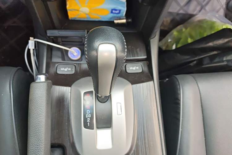 Used Honda Crosstour 2014 2.4L Luxury Edition Gear Lever