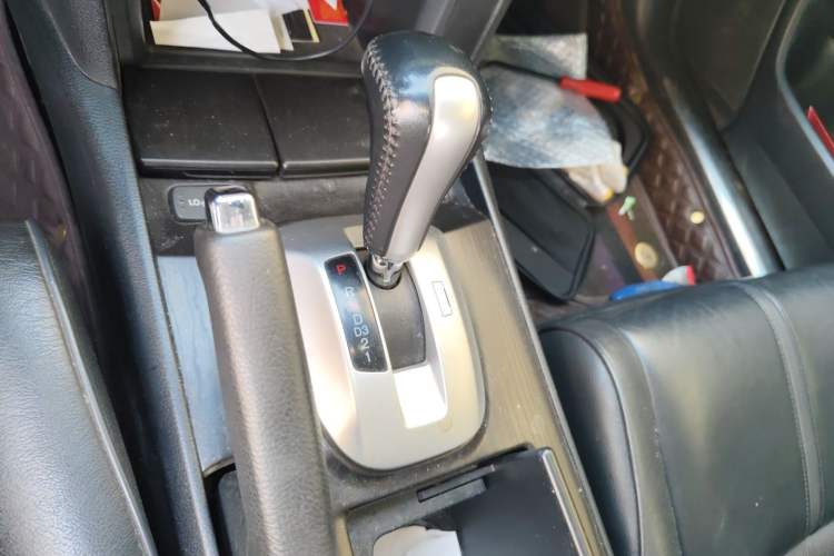Used Honda Crosstour 2014 2.4L Luxury Edition Gear Lever