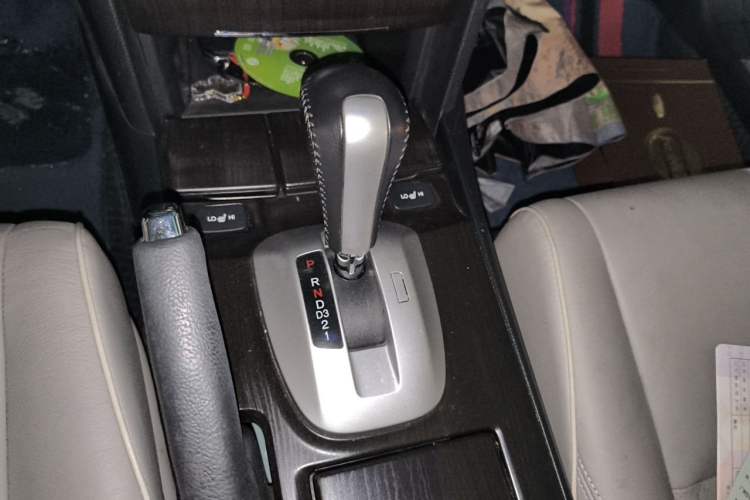 Used Honda Crosstour 2014 2.4L Luxury Edition Gear Lever