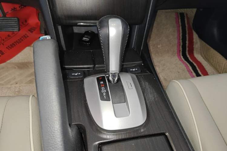 Used Honda Crosstour 2014 2.4L Luxury Edition Gear Lever
