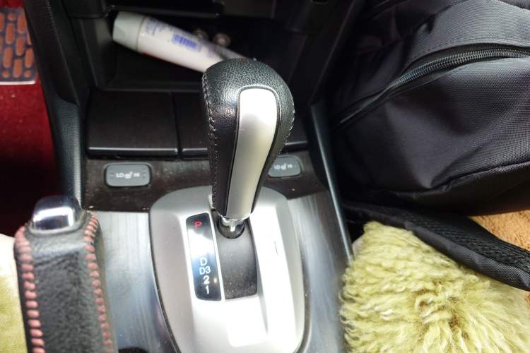 Used Honda Crosstour 2014 2.4L Luxury Edition Gear Lever