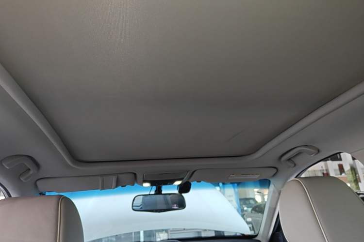 Used Honda Crosstour 2014 2.4L Luxury Edition Headliner