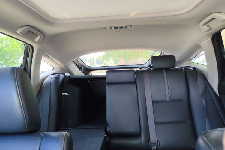 Used Honda Crosstour 2014 2.4L Luxury Edition Headliner