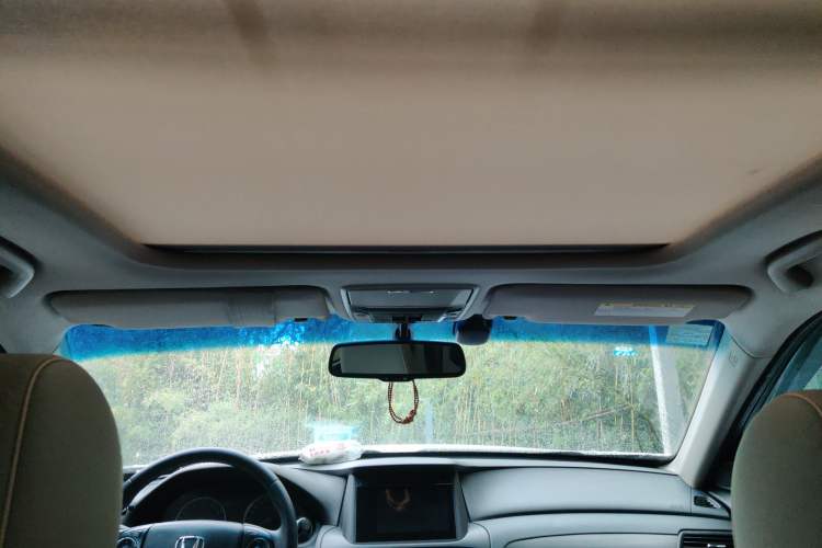 Used Honda Crosstour 2014 2.4L Luxury Edition Headliner
