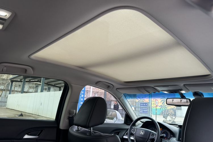 Used Honda Crosstour 2014 2.4L Luxury Edition Headliner
