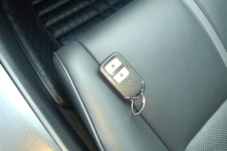 Used Honda Crosstour 2014 2.4L Luxury Navigation Edition Interior 1