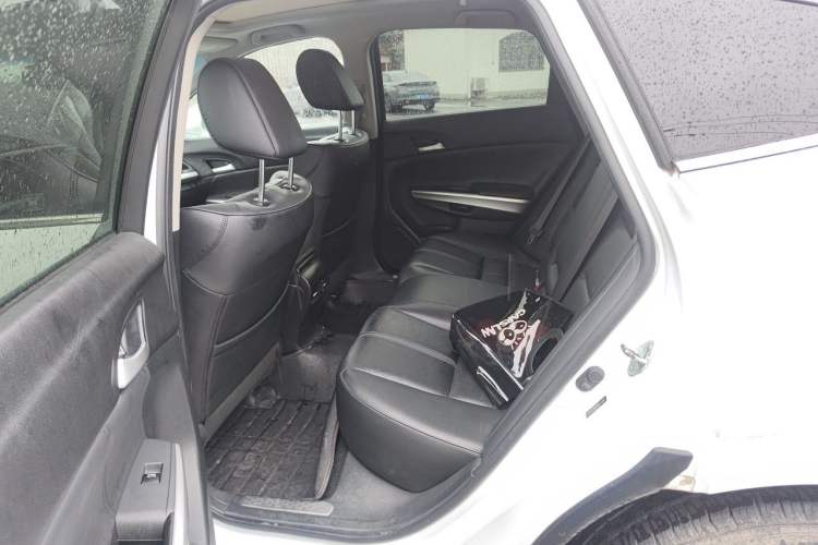 Used Honda Crosstour 2014 2.4L Luxury Edition Interior 4