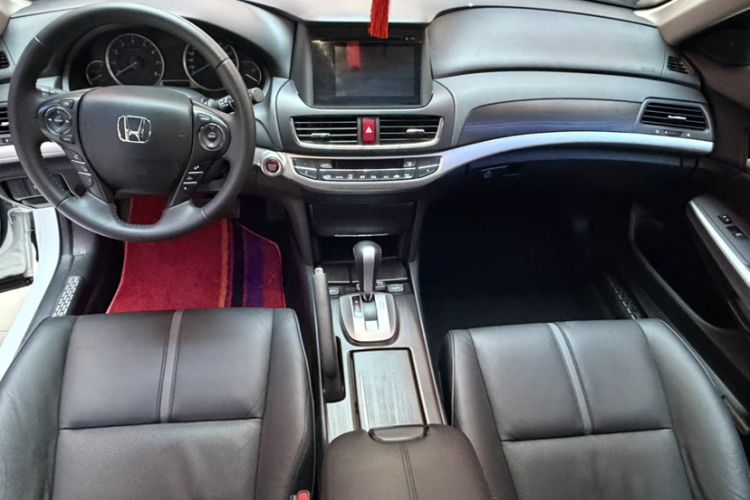 Used Honda Crosstour 2014 2.4L Luxury Edition Interior 5