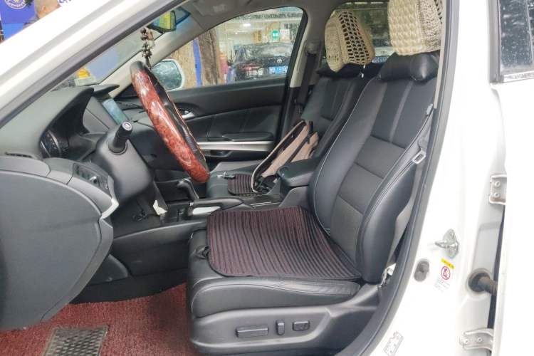 Used Honda Crosstour 2014 2.4L Luxury Edition Left Front Seat