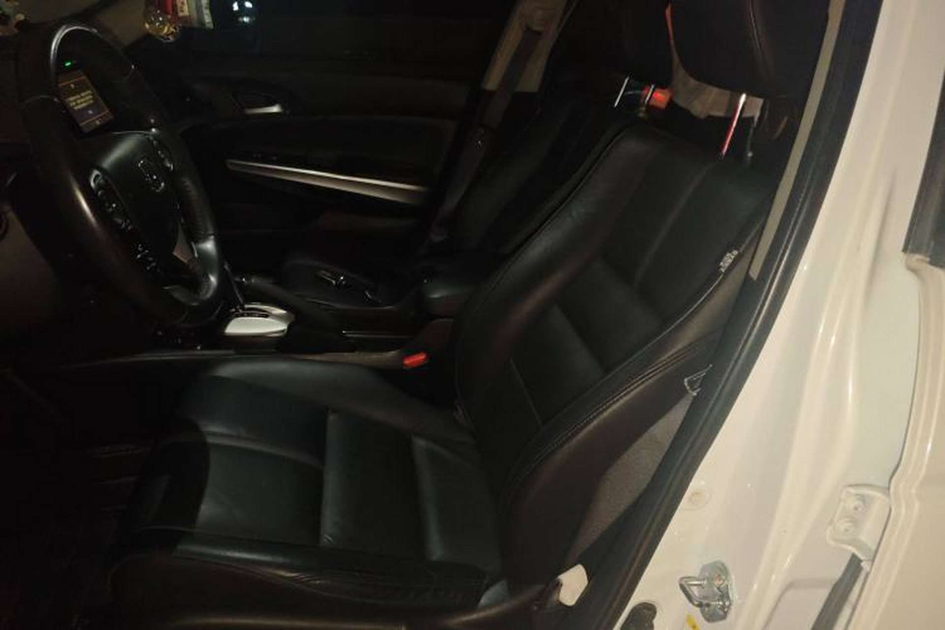 Used Honda Crosstour 2014 2.4L Luxury Navigation Edition Left Front Seat