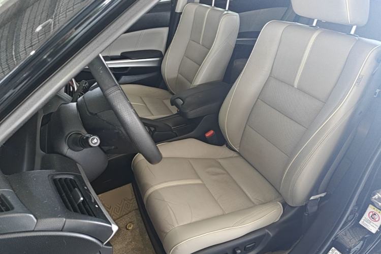 Used Honda Crosstour 2014 2.4L Luxury Edition Left Front Seat