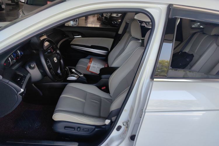 Used Honda Crosstour 2014 2.4L Luxury Edition Left Front Seat