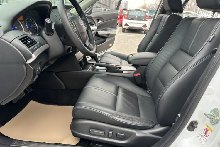 Used Honda Crosstour 2014 2.4L Luxury Edition Left Front Seat