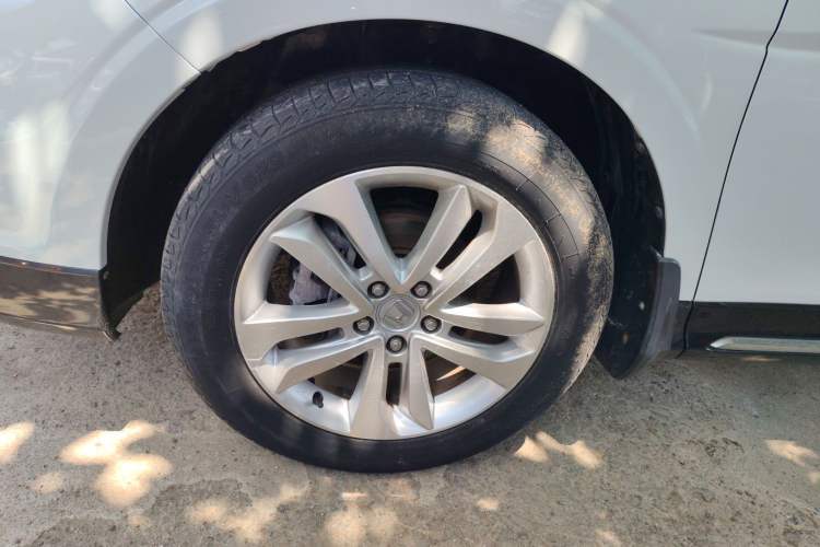Used Honda Crosstour 2014 2.4L Luxury Edition Left Front Wheel Hub