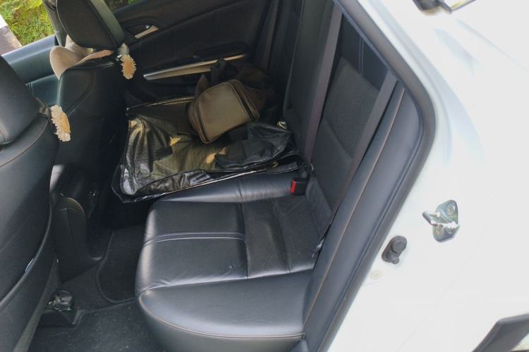 Used Honda Crosstour 2014 2.4L Luxury Edition Left Rear Seat