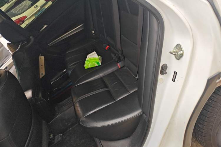 Used Honda Crosstour 2014 2.4L Luxury Edition Left Rear Seat