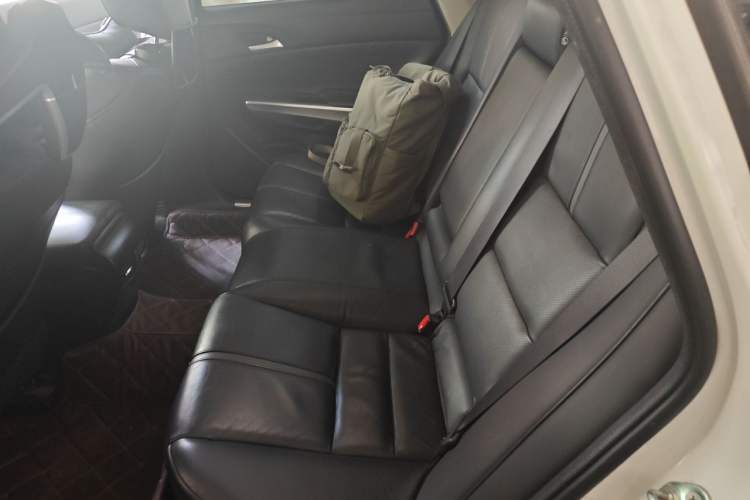 Used Honda Crosstour 2014 2.4L Luxury Edition Left Rear Seat
