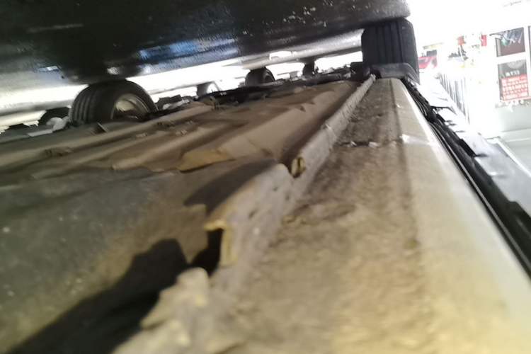 Used Honda Crosstour 2014 2.4L Luxury Edition Left Side Sill