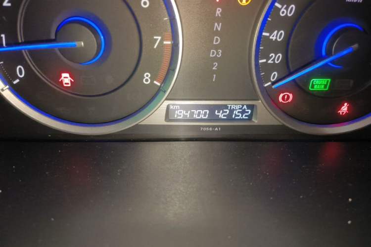 Used Honda Crosstour 2014 2.4L Luxury Edition Odometer Close Up