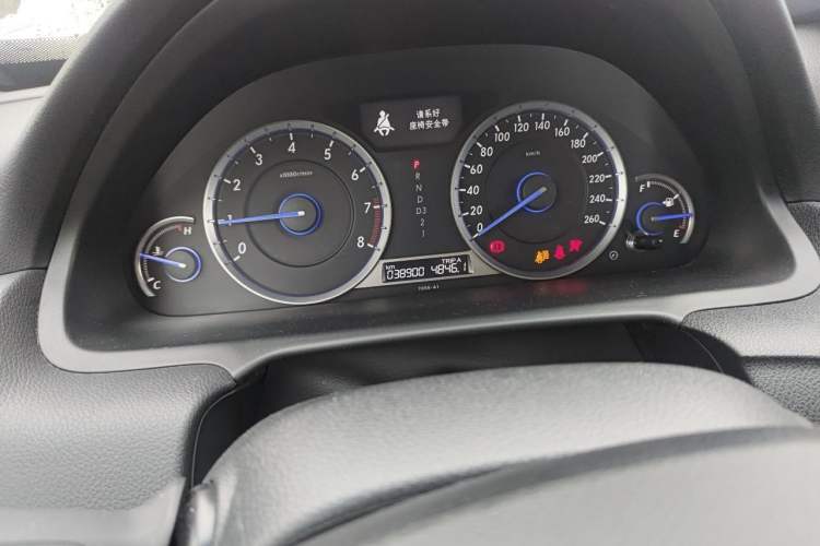 Used Honda Crosstour 2014 2.4L Luxury Edition Odometer Close Up