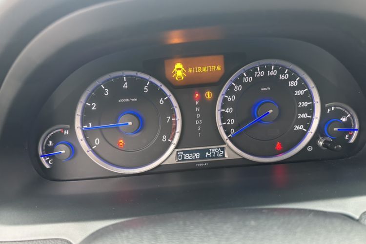 Used Honda Crosstour 2014 2.4L Luxury Edition Odometer Close Up