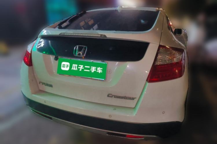 Used Honda Crosstour 2014 2.4L Luxury Edition Rear