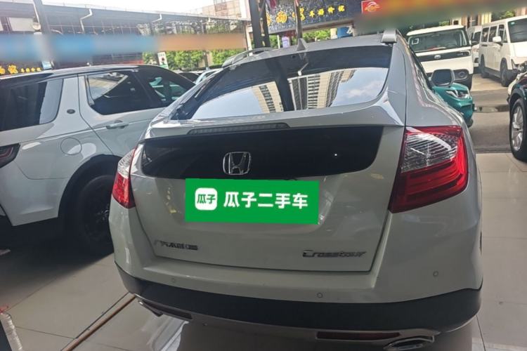 Used Honda Crosstour 2014 2.4L Luxury Edition Rear