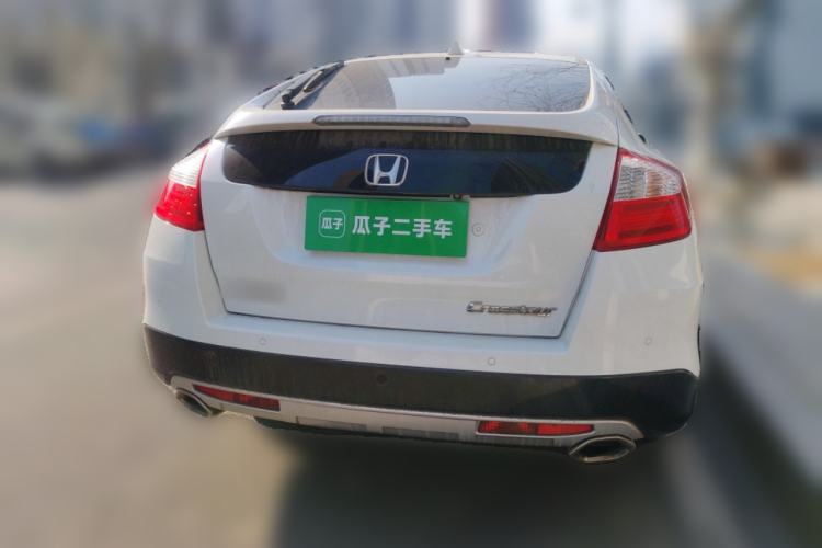 Used Honda Crosstour 2014 2.4L Luxury Edition Rear