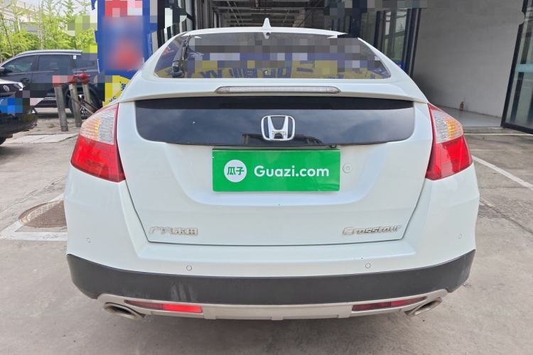 Used Honda Crosstour 2014 2.4L Luxury Edition Rear
